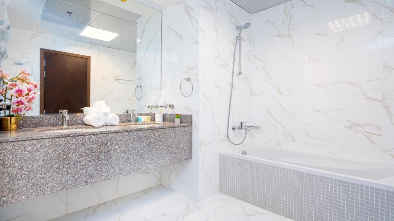 Exclusive Retreat Globalstay'S New 3Br Townhouse With Private Pool Dubai Esterno foto